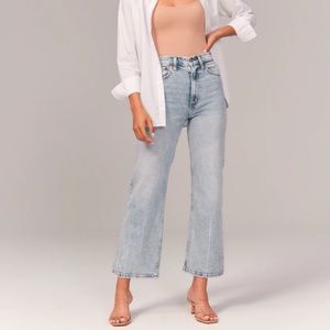 Abercrombie & fitch ‘The Crop Wide Leg Ultra High Rise’